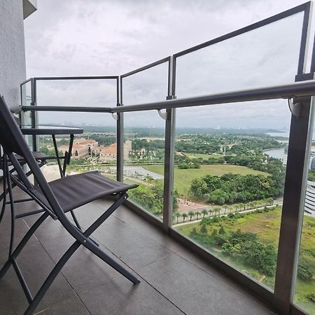Appartement Almas Puteri Harbour à Nusajaya  Extérieur photo